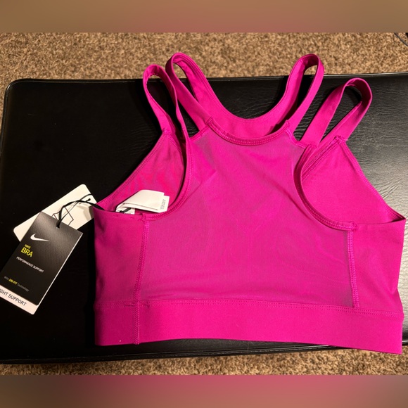 Nike sports bra - Picture 2 of 6
